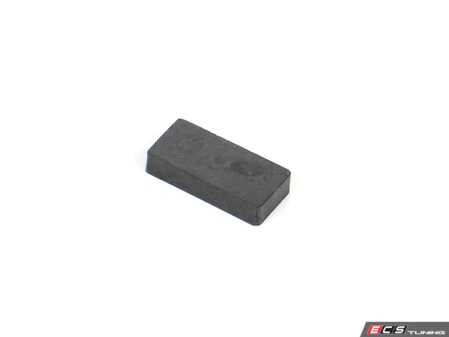 ES#4318271 - 24111206468 - Oil Pan Magnet - Located on the bottom of the oil pan - Genuine MINI - MINI