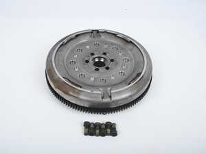 ES#5492807 - DMF91178 - VW Dual-Mass Flywheel *Scratch And Dent* - Scratch & Dent - Volkswagen