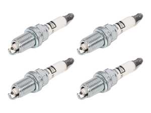 ES#4608336 - 9002KT - Champion Iridium Spark Plug RC10WMPB4 - Set Of Four - Renew the power to your engine, require hex head socket 6 point, not the 14 point - Champion - MINI
