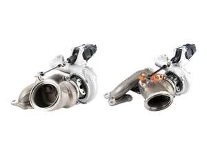 ES#5481638 - 11657849650/1KT - Turbochargers With Manifolds - Front And Rear Position  - Turbochargers are precision instruments, and after years of extreme heat and high RPMs, factory wastegates rattle and seals inevitably fail. - Assembled By ECS - BMW