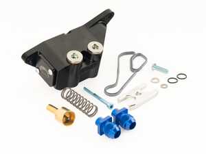ES#5527074 - 059170LA01 - S55 Billet Oil Cooler Thermostat - With -10 AN Fitting Adapter - Reduce oil temperatures with an upgraded billet housing and low-temp thermostat! - Turner Motorsport - BMW