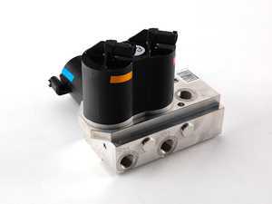 ES#1780752 - 2203201258 - Control Valve Block For Active Body Control - Supplies Pressurized Hydraulic Fluid To The Hydro-Pneumatic Shocks - Genuine Mercedes Benz - Mercedes Benz