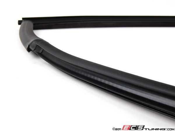 Genuine BMW - 51717161688 - Door Seal - Right (51-71-7-161-688)