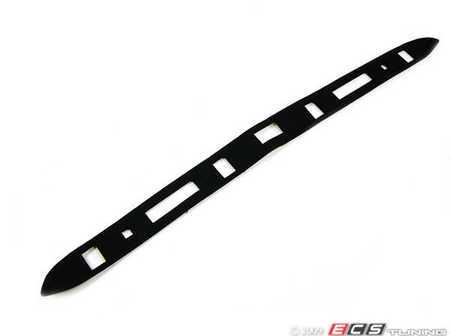 ES#78600 - 51138236267 - E46 Trunk Handle Lid Grip Gasket - Keep moisture out - Genuine BMW - BMW