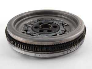 ES#281122 - 06F105266AA - Dual Mass Flywheel - For automatic transmission. - Genuine Volkswagen Audi - Audi
