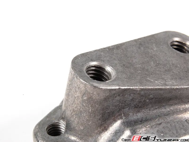 Genuine Mercedes Front Right Stabilizer Bar Bushing Bracket – OEM Part 2113230640