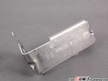 ES#129758 - 51718202966 - E39 Rear Belly Pan Bracket - Right - Secures the belly pan to the vehicle chassis - Genuine BMW - BMW
