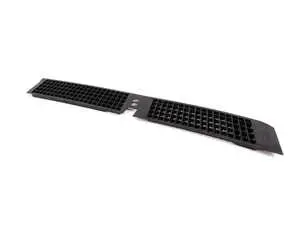 E38 Windshield Cowl Grille