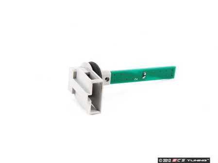 ES#2500959 - 4B0820539 - Temperature Sensor - Priced Each - Located on the front of the air distribution housing - URO - Audi Volkswagen