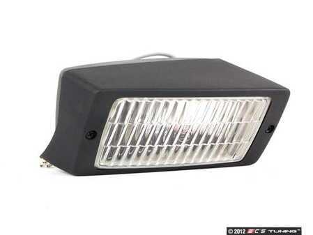 ES#1403460 - 91163120400 - Fog Light Assembly - Right Side - Fog lamp assembly located on the lower right side of the front bumper - Includes H3 halogen bulb - Genuine Porsche - Porsche