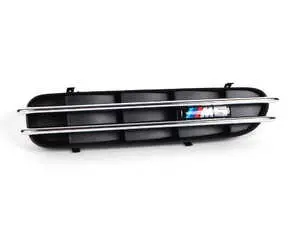 E60 M5 Fender Grille - right