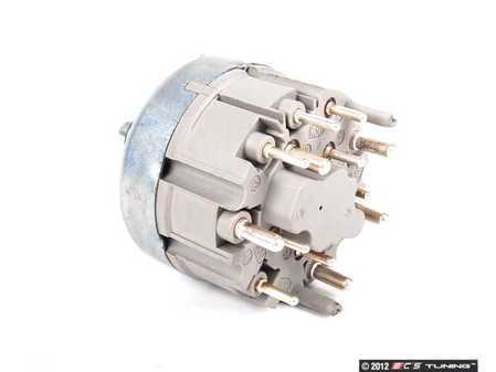 ES#2533800 - 0005456504 - Headlamp Switch - Controls the operation of the headlamps in your vehicle - URO - Mercedes Benz