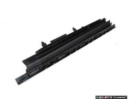ES#2577212 - 8D9877781A01C - Sunroof Boot - left - Keep your sunroof completely sealed from the elements - Genuine Volkswagen Audi - Audi