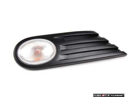 ES#173526 - 63132754254 - Side Turn Signal & Grille - White - Right - Black side vent section on the quarter panel - Genuine MINI - MINI