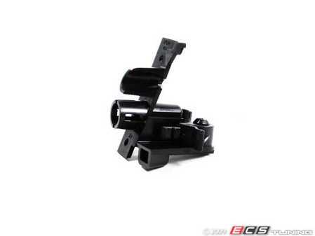 ES#173947 - 63178352816 - E38 Bumper Bracket - Right - Replace your broken bracket - Genuine BMW - BMW