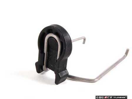 ES#38479 - 17132248252 - E83 Expansion Tank Clamp - Found on the lower portion of the expansion tank - Genuine BMW - BMW