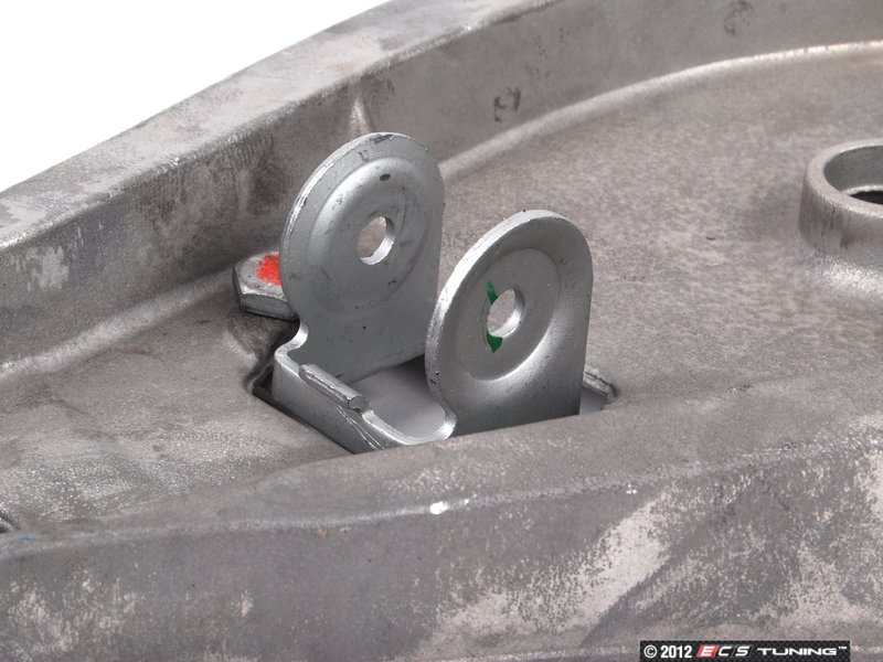 Genuine BMW 33326781626 E46 Rear Control Arm Right (33326781626)