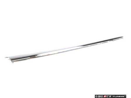 ES#1630955 - 1078850174 - Chrome Rear Bumper Trim - Found on the top of the rear bumper - Genuine Mercedes Benz - Mercedes Benz