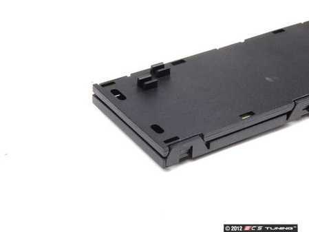 ES#1735378 - 2038701689 - Antenna Amplifier - Not Valid For Vehicles With New Telematics Generation 2.5 - Genuine Mercedes Benz - Mercedes Benz