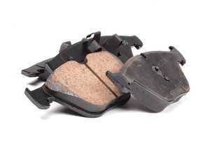 ES#1843956 - eur918a - Front Euro Ceramic Brake Pad Set - Offers excellent pedal feedback, low dust, and smooth initial bite. A favorite among BMW enthusiasts. - Akebono - BMW