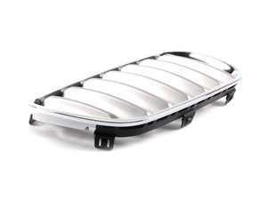 ES#74263 - 51113420090 - E83 Grille - right - Chrome outer with titan slats - Genuine BMW - BMW
