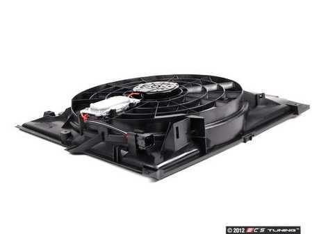 ES#2568886 - 17117561757 - Auxiliary Puller Fan Assembly - (NO LONGER AVAILABLE) - Cooling fan mounted behind the radiator - Bosch - 