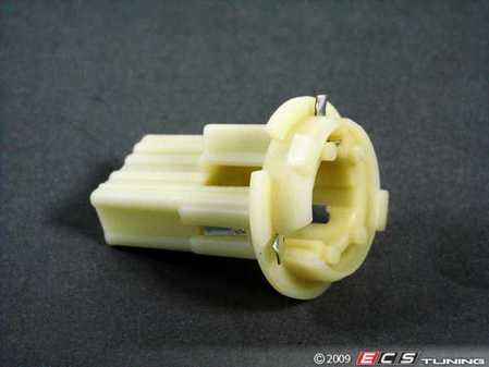ES#174811 - 63218381243 - E38 Bulb Socket - Taillight (with Clear Bulb) (12V 21/5W) - Genuine BMW - BMW