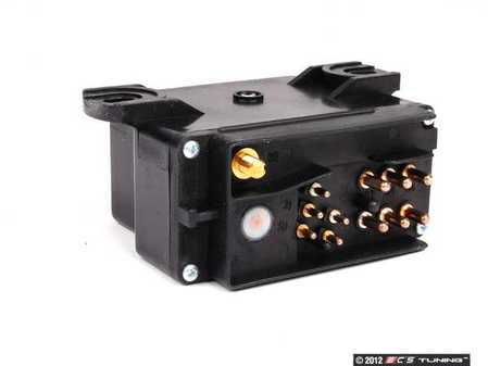 ES#1621600 - 0125459032 - Pre-Glow Time Relay - Controls the operation of the glow plugs on your Diesel engine - Genuine Mercedes Benz - Mercedes Benz