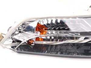 ES#173591 - 63137165808 - Front White Indicator Assembly - Right - Includes bulbs - Genuine BMW - BMW