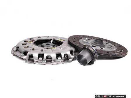 ES#41170 - 21217837984 - Remanufactured Clutch Kit - Includes throwout bearing - Genuine BMW - BMW