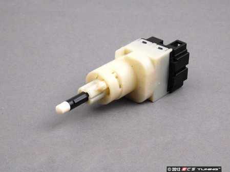 ES#1862302 - 7H0927189 - Clutch Pedal Switch - Located behind the clutch pedal - Genuine Volkswagen Audi - Audi