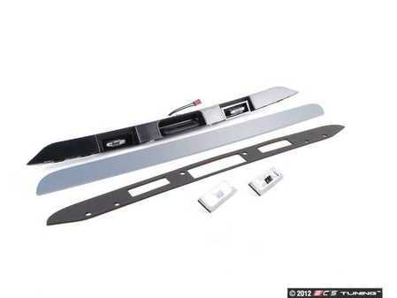 ES#78491 - 51138185790 - Hatch Handle - With Key Button - Replacement hatch grab handle - Genuine BMW - BMW