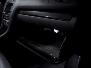 ES#2586341 - MKVIJSWLEDGLVKT - LED Glove Box Lighting Kit - Transform the lighting in your glove box with new LED bulbs from Ziza - ZiZa - Volkswagen