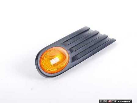 ES#173522 - 63132751504 - Side Turn Signal & Grille - Amber - Right - Black side vent section on the quarter panel - Genuine MINI - MINI