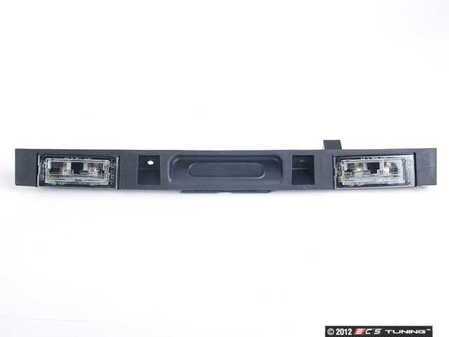 ES#77856 - 51133403611 - E83 X3 Trunk Lid Grip Assembly With Key Button - This is the handle grip assembly used to open the trunk. Does not include gasket - Genuine BMW - BMW
