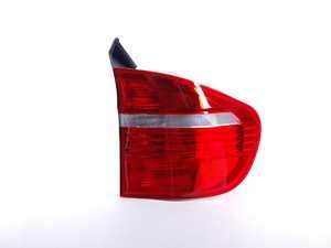 ES#174715 - 63217200820 - E70 X5 Taillight for Fender - Genuine BMW - BMW