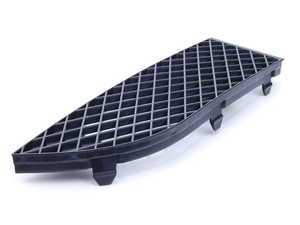 ES#74623 - 51117135564 - Bumper Grille - Right - Located on the lower right portion of the front bumper - Genuine BMW - BMW