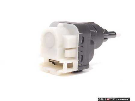 ES#2525028 - 1K2945511 - Brake Light Switch - Located behind the brake pedal - MTC - Audi Volkswagen