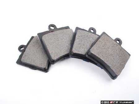 ES#2593020 - 0034202720 - Rear Brake Pad Set - Does not include brake pad wear sensors - Bosch - Mercedes Benz