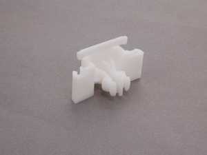 ES#2586392 - 51132251394 - E36 Side Moulding Clip - Priced Each - Keep the exterior of your car complete - Vaico - BMW