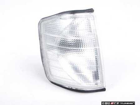 ES#2643221 - 5001202E - Clear / White Front Flasher Housing - Right Side - Bremmen Parts - Mercedes Benz