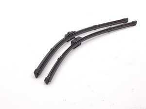 ES#2535986 - 1J1955425B - Front Aero Wiper Blade Set - Clear up streaks and improve rainy day visibility - Valeo - Audi Volkswagen