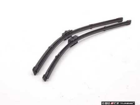 ES#2535986 - 1J1955425B - Front Aero Wiper Blade Set - Clear up streaks and improve rainy day visibility - Valeo - Audi Volkswagen