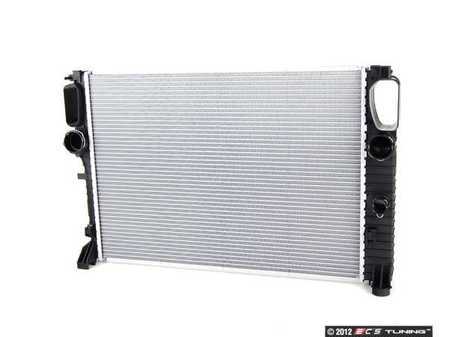 ES#2602220 - 2115003402 - Radiator - Replace your leaking radiator. - Nissens - Mercedes Benz