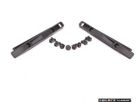 ES#158660 - 54347117751 - Wind Defelector Inner Trunk Lid Mounts - Found on the inside of the trunk lid for storing your center wind deflector - Genuine BMW - BMW