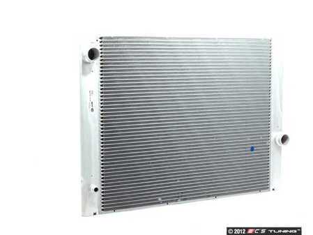 ES#2570167 - 17117519209 - Radiator - For vehicles with automatic transmission and one transmission cooler connection - Mahle-Behr - BMW