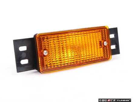 ES#173488 - 63131386610 - Front Turn Signal Assembly - Priced Each - (NO LONGER AVAILABLE) - Amber turn signal assembly - Genuine BMW - 