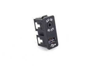 ES#2159880 - 84109229242 - USB And Auxiliary Input Socket - Provides audio connection to external devices via USB and auxiliary ports - Socket only - Genuine MINI - MINI