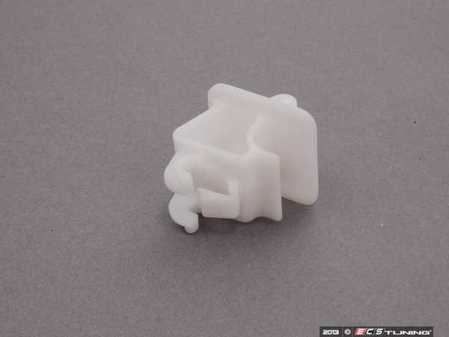 ES#91318 - 51228176067 - Clip - See MOQKT - Genuine BMW - BMW