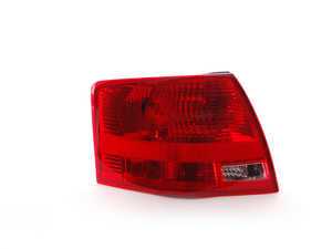 ES#2535525 - 8E9945095F - Outer Tail Light - Left - Bring your exterior look back to life - ULO - Audi